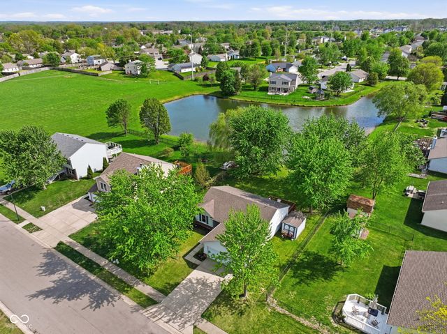 18052 Sanibel Circle, Westfield, IN 46062