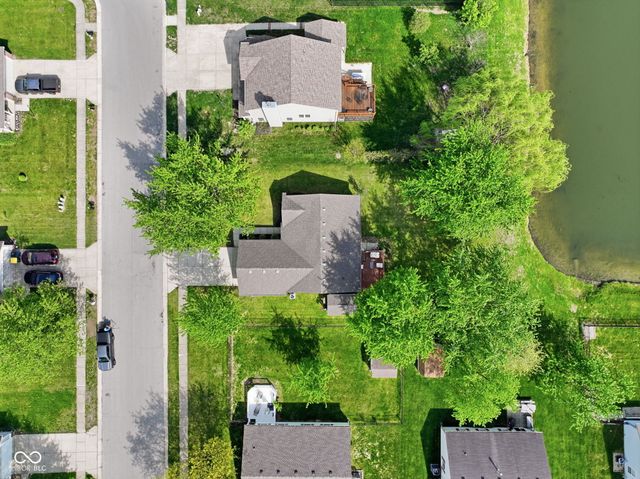 18052 Sanibel Circle, Westfield, IN 46062