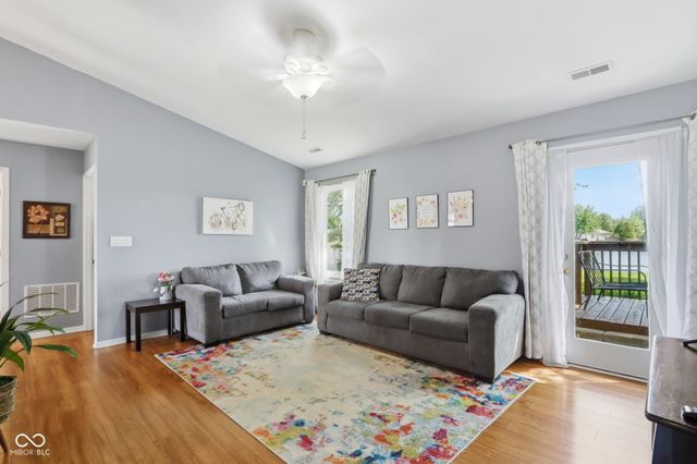 18052 Sanibel Circle, Westfield, IN 46062