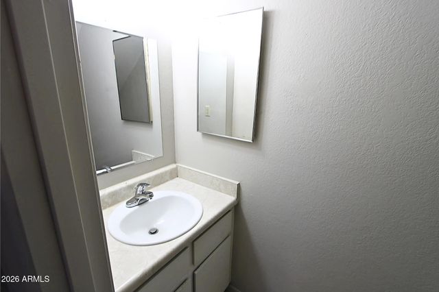 410 E 9TH Avenue 13, Mesa, AZ 85204