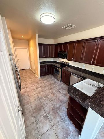 8462 E Pampa Avenue, Mesa, AZ 85212