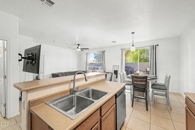 1205 E CHAMBERS Street, Phoenix, AZ 85040