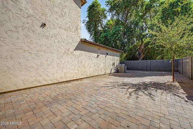 1205 E CHAMBERS Street, Phoenix, AZ 85040