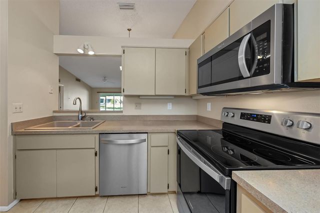 3121 BEECHER DRIVE E A, Palm Harbor, FL 34683