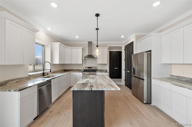 49928 Jean Drive, Macomb, MI 48044