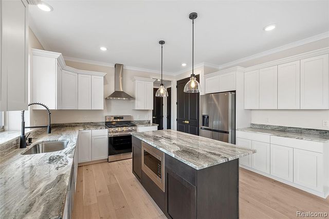 49928 Jean Drive, Macomb, MI 48044