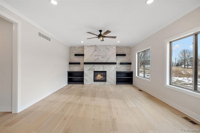 49928 Jean Drive, Macomb, MI 48044