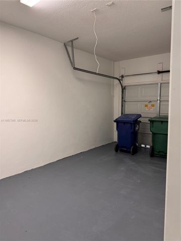 772 NE 191st Ter, Miami, FL 33179