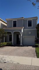 772 NE 191st Ter, Miami, FL 33179