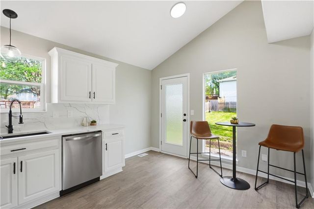 1705 SE Piccadilly Street, Blue Springs, MO 64014