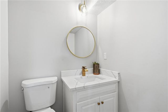 1705 SE Piccadilly Street, Blue Springs, MO 64014