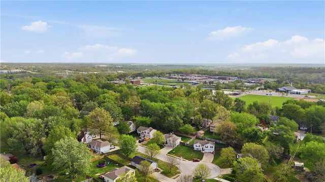1705 SE Piccadilly Street, Blue Springs, MO 64014
