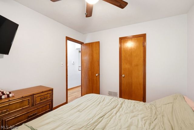 6211 Dartworth Drive, Parma, OH 44129