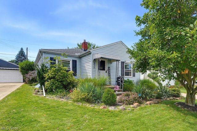 6211 Dartworth Drive, Parma, OH 44129