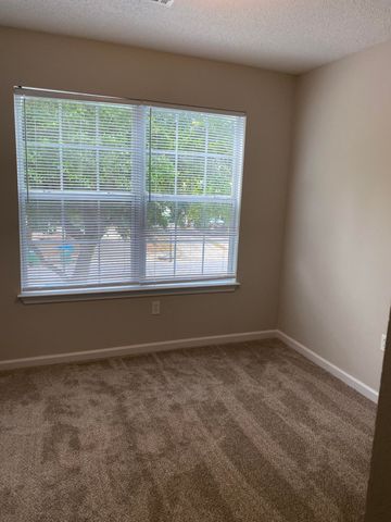 122 Swaying Pine Court, Crestview, FL 32539