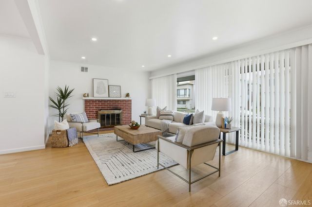 98 Creston Avenue, Daly City, CA 94015