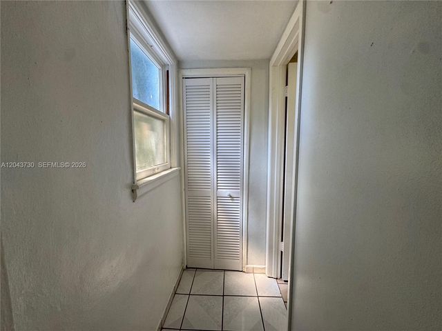 215 Columbus Pkwy, Hollywood, FL 33021