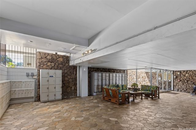 2888 Ala Ilima Street 2006, Honolulu, HI 96818