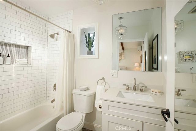 12762 Willard Street, North Hollywood, CA 91605