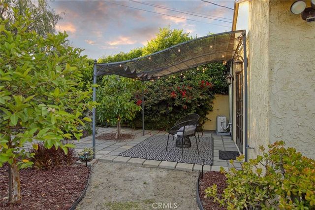 12762 Willard Street, North Hollywood, CA 91605
