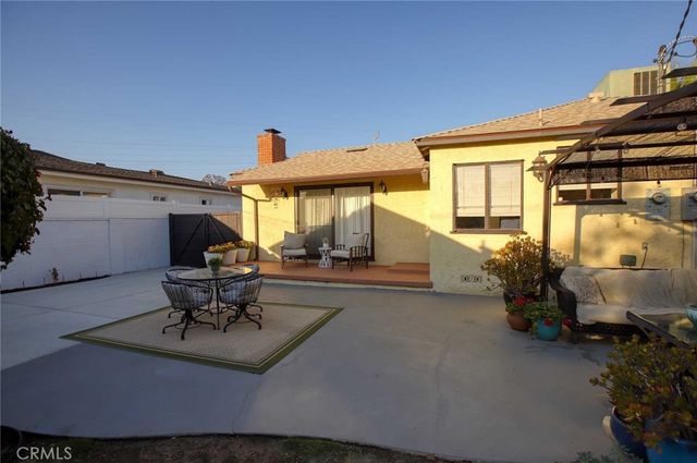 12762 Willard Street, North Hollywood, CA 91605
