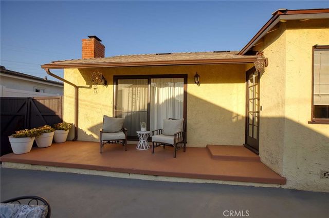 12762 Willard Street, North Hollywood, CA 91605