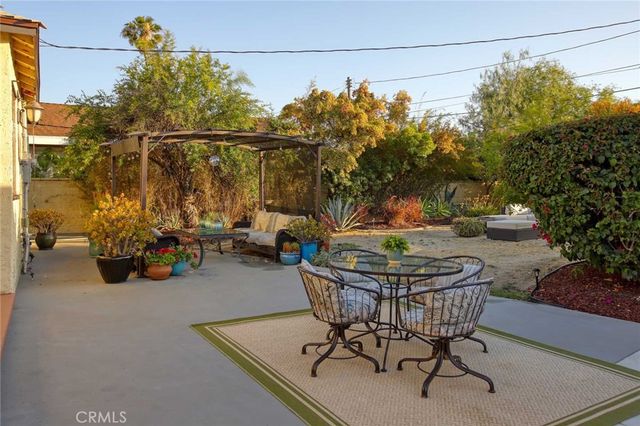 12762 Willard Street, North Hollywood, CA 91605