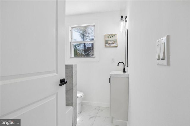 336 LARCH RD, Mount Laurel, NJ 08054