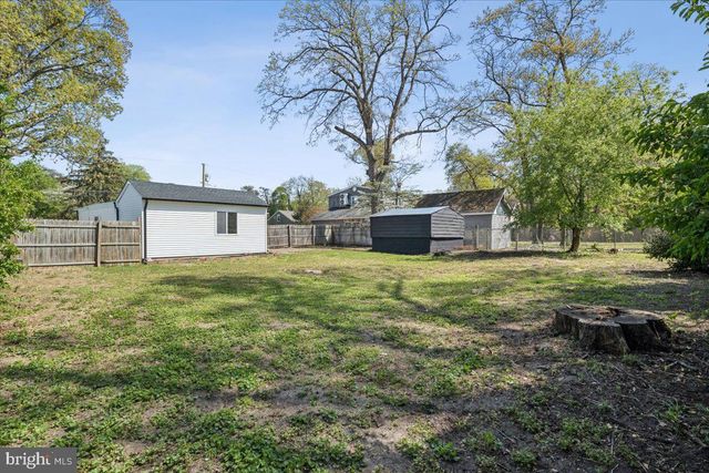 336 LARCH RD, Mount Laurel, NJ 08054