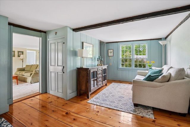 245-247 Danville Road, Fremont, NH 03044