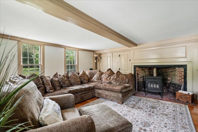 245-247 Danville Road, Fremont, NH 03044