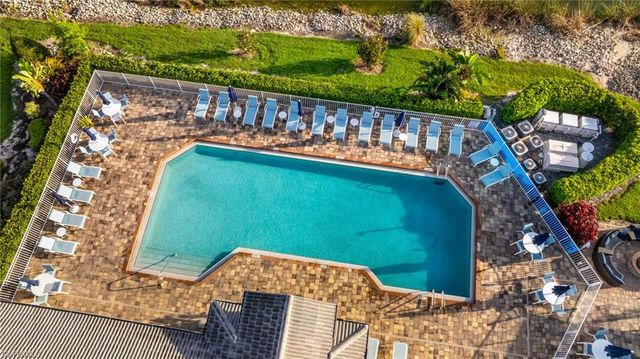 6894 Sterling Greens CT 201, Naples, FL 34104