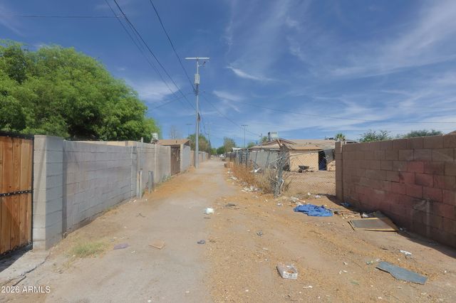 2846 W POLK Street 4, Phoenix, AZ 85009