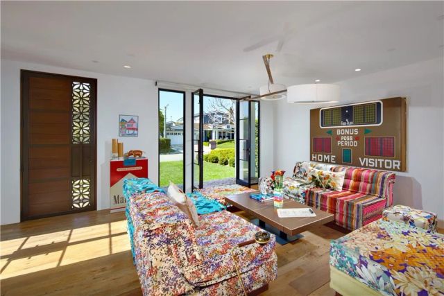262 Morning Canyon Road, Corona Del Mar, CA 92625
