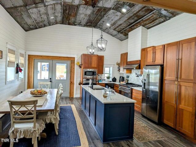 780 Bright Hope Road, Greeneville, TN 37743