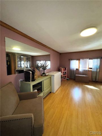 4 Theresa Court, Utica, NY 13502