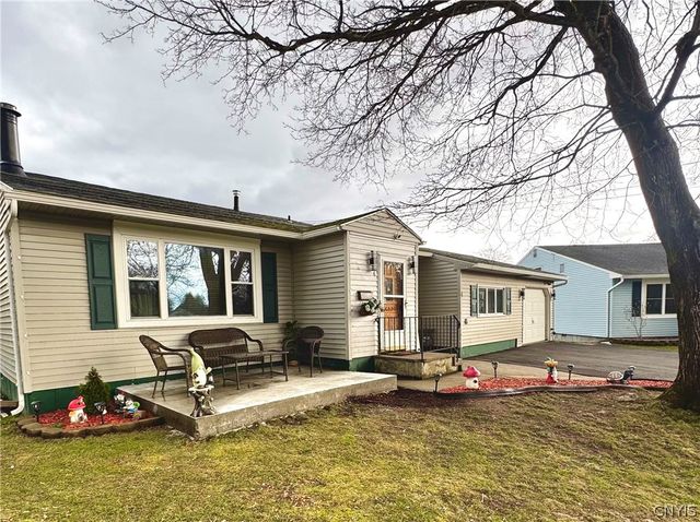 4 Theresa Court, Utica, NY 13502