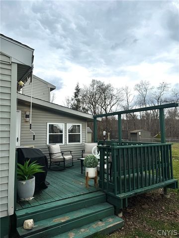 4 Theresa Court, Utica, NY 13502