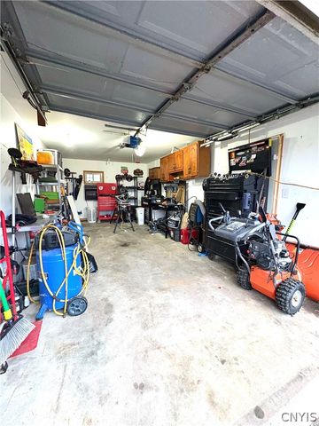 4 Theresa Court, Utica, NY 13502