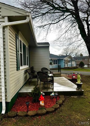 4 Theresa Court, Utica, NY 13502