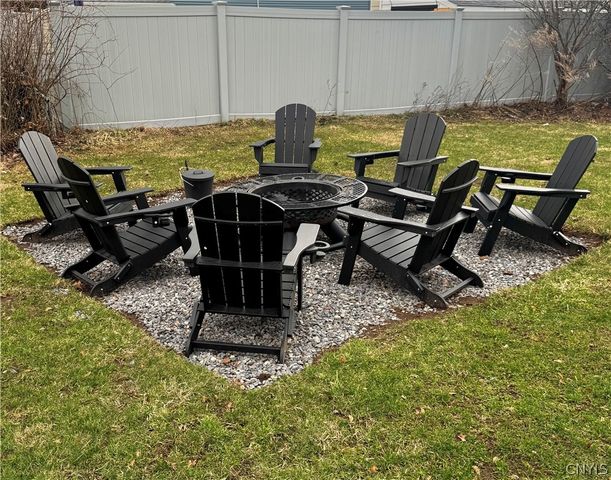 4 Theresa Court, Utica, NY 13502