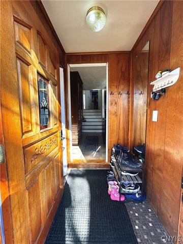 4 Theresa Court, Utica, NY 13502