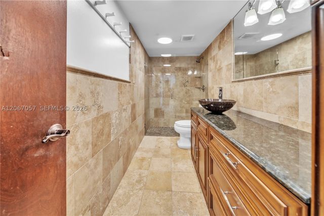 4000 NE 168th St PH1A, North Miami Beach, FL 33160