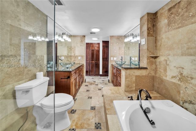 4000 NE 168th St PH1A, North Miami Beach, FL 33160