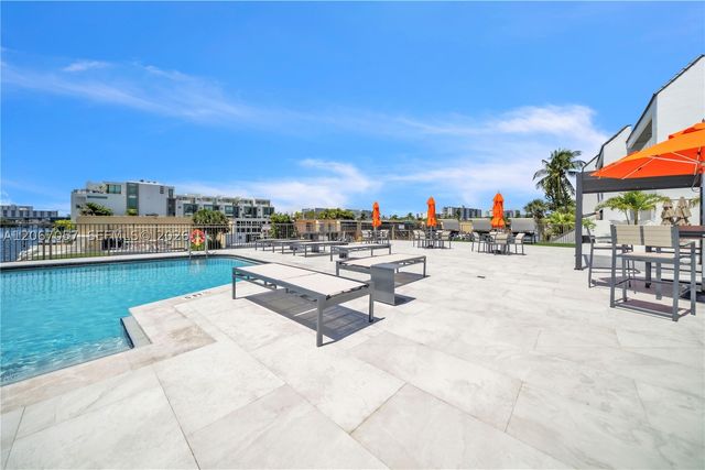 4000 NE 168th St PH1A, North Miami Beach, FL 33160