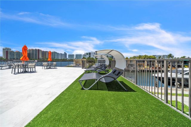 4000 NE 168th St PH1A, North Miami Beach, FL 33160