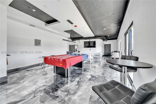 4000 NE 168th St PH1A, North Miami Beach, FL 33160