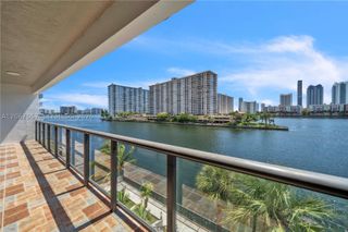 4000 NE 168th St PH1A, North Miami Beach, FL 33160
