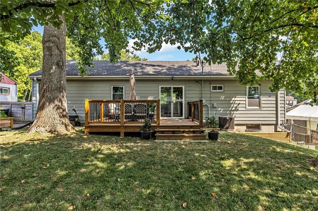 4617 NE 47th Street, Kansas City, MO 64117