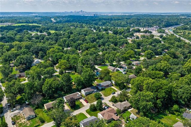 4617 NE 47th Street, Kansas City, MO 64117